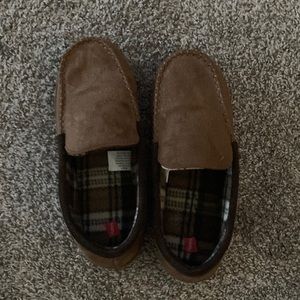 Hanes Suede slippers